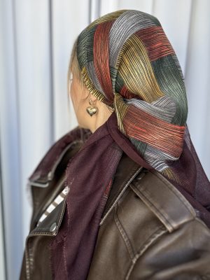 מטפחת מרובעת יעל מסגרת חום