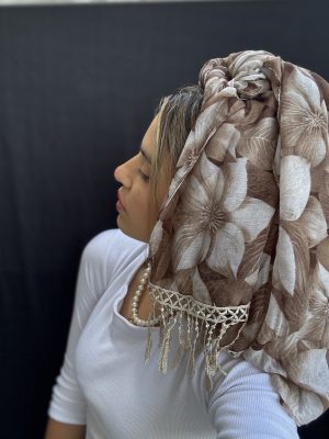 מטפחת אריאל סיומת פרנזים חום