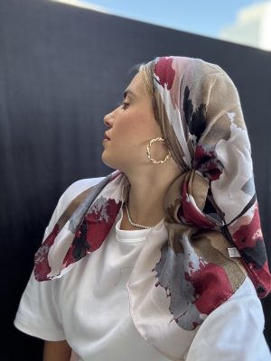 מטפחת ניבר צבעוני סיומת פרנז שמנת