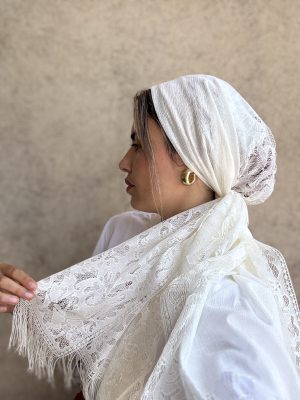 מטפחת תחרה שמנת