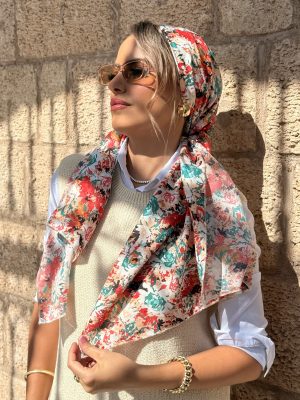 מטפחת ״אביב״ לבן