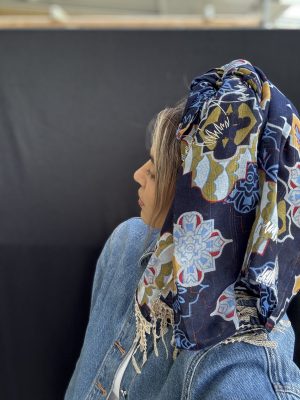 מטפחת טלאור נגיעות כסף כחול