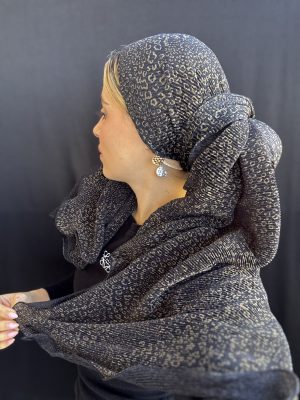 מטפחת פליסה סיומת תלתל מנומרת שחור