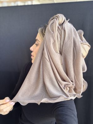 מטפחת פליסה סיומת תלתל קפה