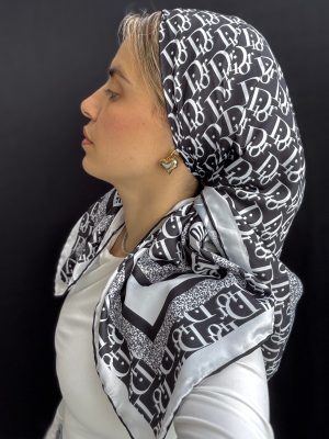 מטפחת D שחור לבן משי