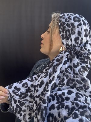 מטפחת מנומרת תיפור נצנץ אפור