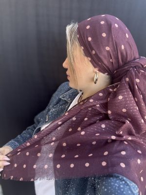 מטפחת נקודות בורדו 2