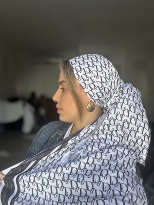 מטפחת D לונג לבן