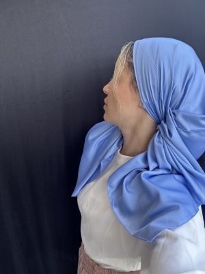 מטפחת מרובעת משי תכלת
