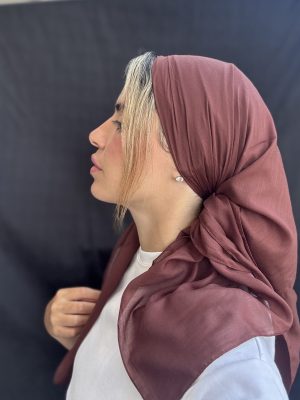 מטפחת מרובעת כותנה דקה חום