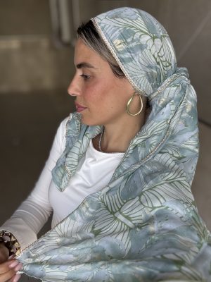 מטפחת נויה ירוק סיומת זהב
