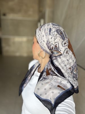 מטפחת מרובעת ״טל״ שחור